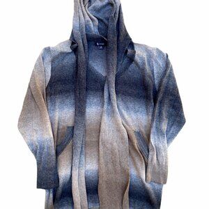 ii Sisters Acrylic Ombre Built In Scarf Hooded XL​​​​​​​​